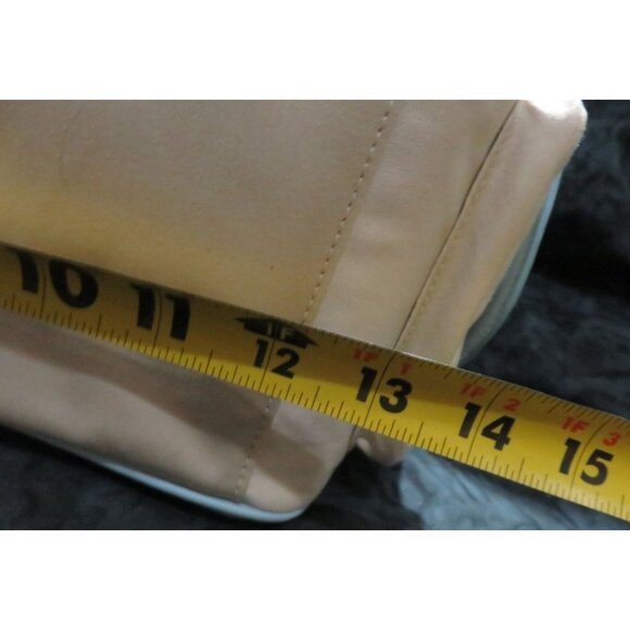 Coach 2007 Hampton Sateen Leather satchel 4 turnlock pockets Daisy Flower Charm - Picture 12 of 13